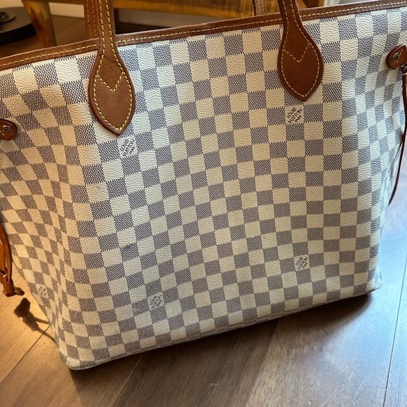 Louis Vuitton white tote bag - used - Picture 6 of 7
